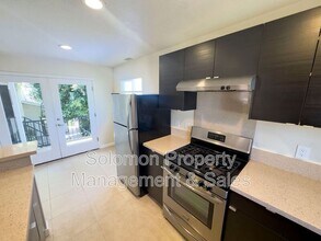 714 N Freeman St in Oceanside, CA - Building Photo - Building Photo