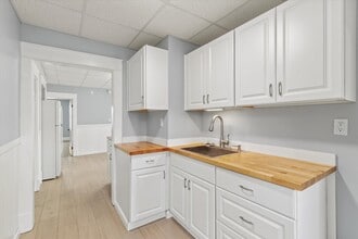 264 Bridge St in Manchester, NH - Building Photo - Building Photo