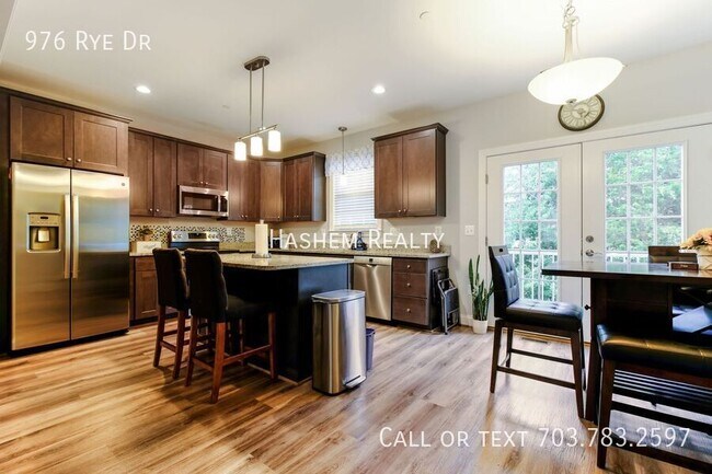 976 Rye Dr in La Plata, MD - Building Photo - Building Photo
