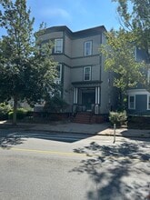 1576 Cambridge St, Unit 1F in Cambridge, MA - Building Photo - Building Photo
