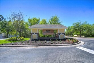 8526 Brushleaf Way in Tampa, FL - Building Photo - Building Photo