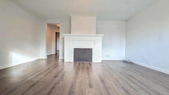 45783 Wellington Ave in Chilliwack, BC - Building Photo - Building Photo