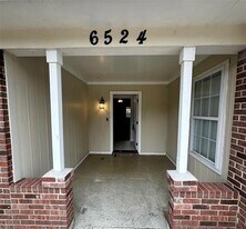 6524 Blue Grass Dr in Watauga, TX - Building Photo