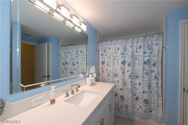 property at 5809 Glencove Dr