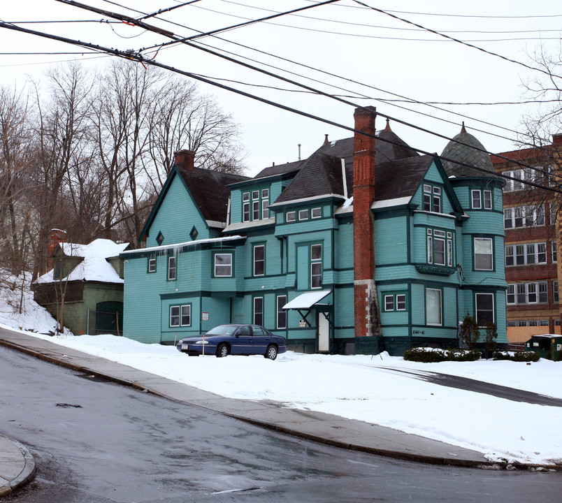 1540 E Genesee St in Syracuse, NY - Building Photo