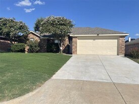 2712 Jennie Wells Dr in Mansfield, TX - Building Photo