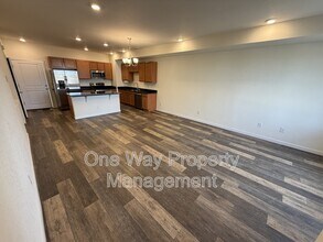 885 E 98th Ave in Thornton, CO - Building Photo - Building Photo