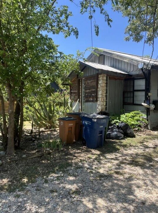 5706 William Holland Ave in Austin, TX - Building Photo