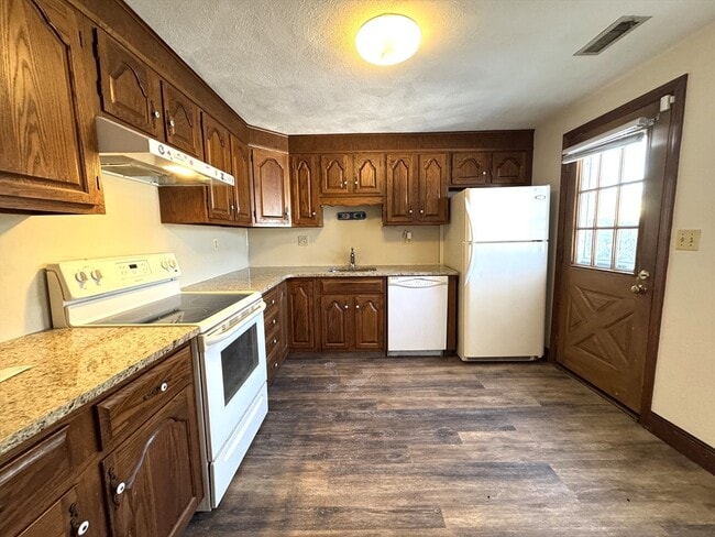 property at 224 Park St