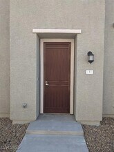 7376 N Decatur Blvd in Las Vegas, NV - Building Photo - Building Photo