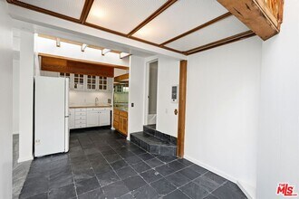 6456 Surfside Way in Malibu, CA - Building Photo - Building Photo