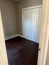 159 4th St-Unit -2 in Fall River, MA - Building Photo - Building Photo