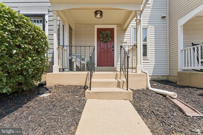 6316 Chimney Wood Ct in Alexandria, VA - Building Photo - Building Photo