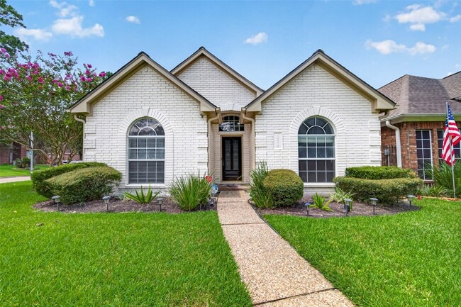 property at 14303 Reissen Ln