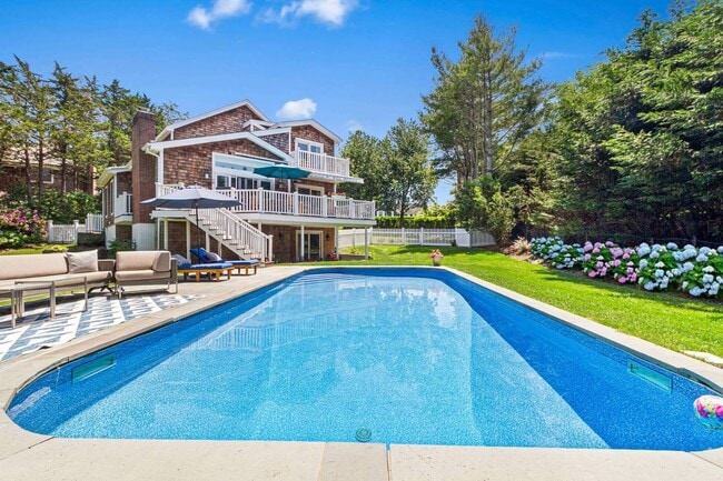 property at 114 Narod Blvd