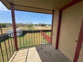 1903 Cedarhill Dr, Unit Unit C in Killeen, TX - Foto de edificio - Building Photo