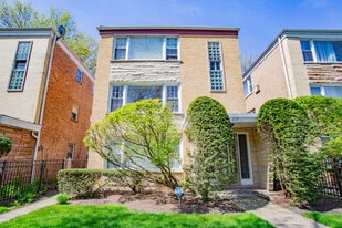 226 Callan Ave in Evanston, IL - Building Photo