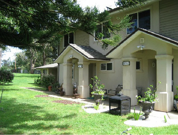 Camp Stover in Wahiawa, HI - Foto de edificio