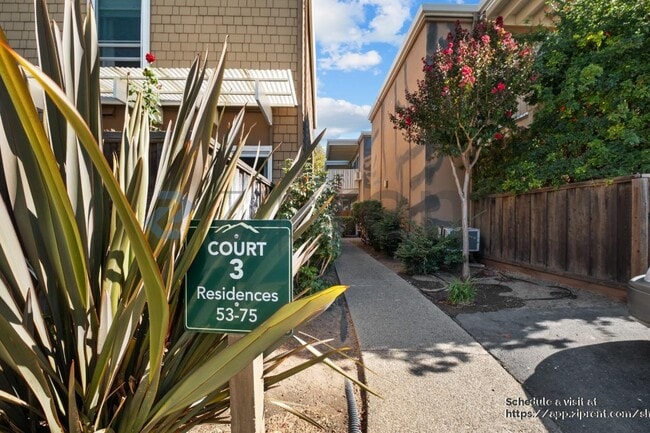 1919 Ygnacio Valley Rd in Walnut Creek, CA - Foto de edificio - Building Photo