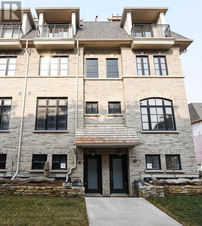 property at 40-40 Lunar Cres
