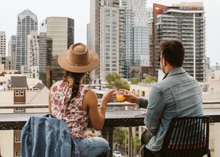 Vici Luxury Rentals - Little Italy in San Diego, CA - Foto de edificio - Building Photo