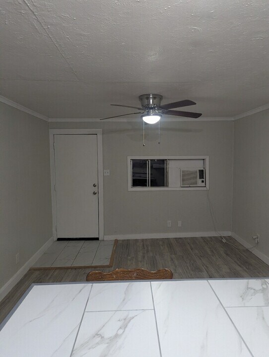 3703 Martin St in Orange, TX - Building Photo