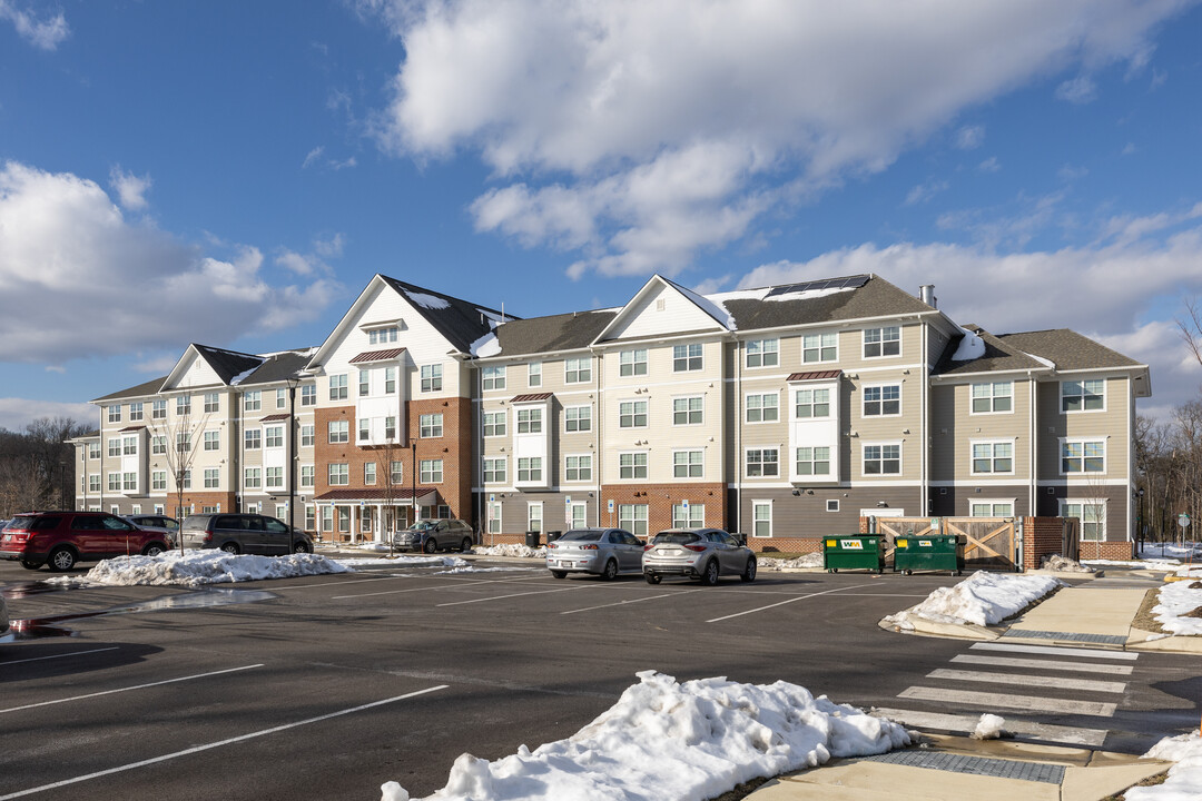 Woodyard Station in Clinton, MD - Building Photo