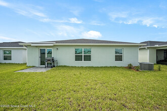 825 Dockside Dr SW in Melbourne, FL - Building Photo - Building Photo