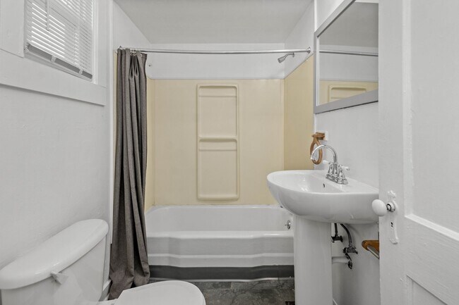 124 Fitler St in Pittsburgh, PA - Building Photo - Building Photo