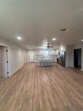 802 NW Ave K in Seminole, TX - Building Photo - Building Photo