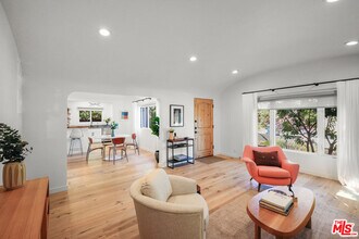 1275 S Sycamore Ave in Los Angeles, CA - Building Photo - Building Photo