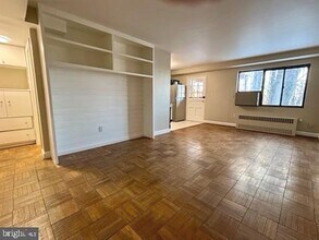 1575 N Colonial Terrace in Arlington, VA - Building Photo - Building Photo