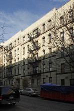 63-67 W 107th St in New York, NY - Building Photo - Building Photo