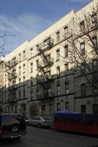 63-67 W 107th St in New York, NY - Foto de edificio - Building Photo