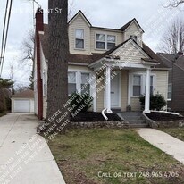 940 N Pleasant St in Royal Oak, MI - Building Photo