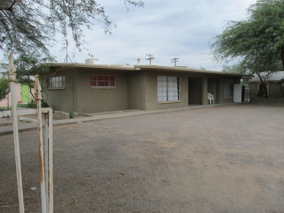 744 W Nevada St in Tucson, AZ - Building Photo