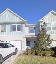 383 Boracay Cir in Saint Johns, FL - Building Photo