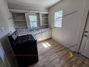 1527 SE 8th Ave in Amarillo, TX - Building Photo - Building Photo