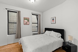 1727 2nd Ave in New York, NY - Building Photo - Building Photo