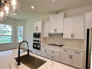 5206 Country Club Dr in Lago Vista, TX - Building Photo - Building Photo
