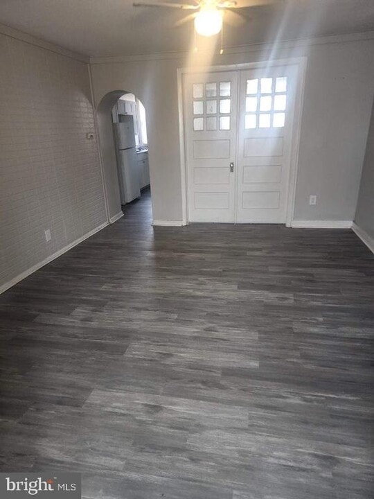 6619 Guyer Ave in Philadelphia, PA - Building Photo