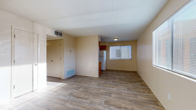 130 Altez St NE in Albuquerque, NM - Building Photo - Building Photo