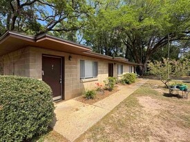 1509 Branch St in Tallahassee, FL - Building Photo