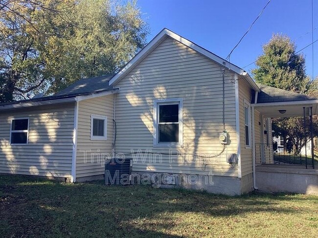 535 S Adams St in Festus, MO - Building Photo - Building Photo