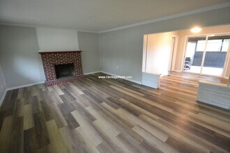 1326 Ovid Ave in Cincinnati, OH - Building Photo - Building Photo