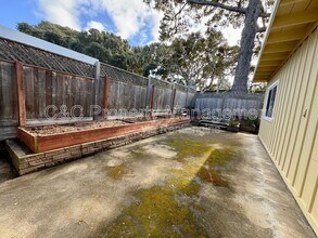 1319 Miles Ave in Pacific Grove, CA - Building Photo - Building Photo