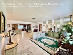 9970 54th Ave N in St. Petersburg, FL - Foto de edificio - Building Photo