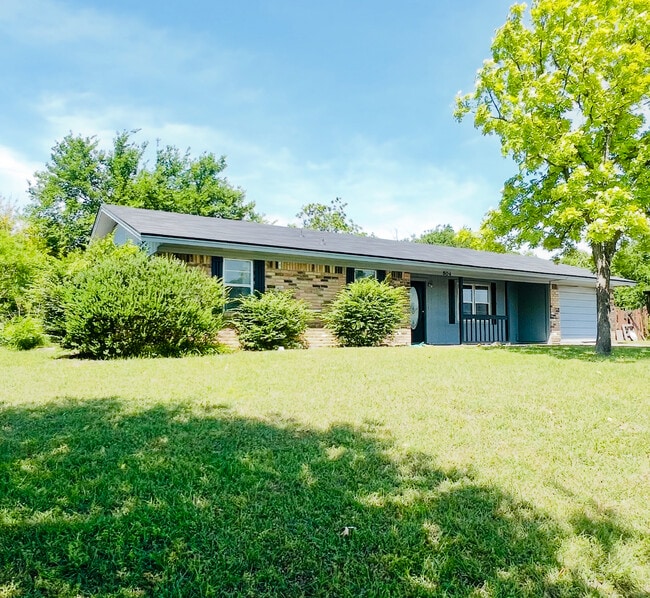 property at 504 N Avenue X