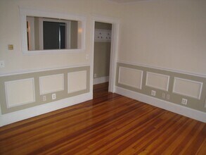 18 Bigelow St, Unit #1 in Boston, MA - Building Photo - Building Photo
