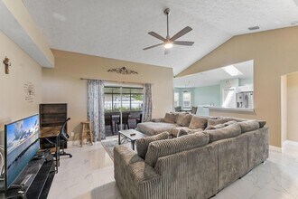 1622 SW Realty St, Unit 5501 in Port St. Lucie, FL - Building Photo - Building Photo